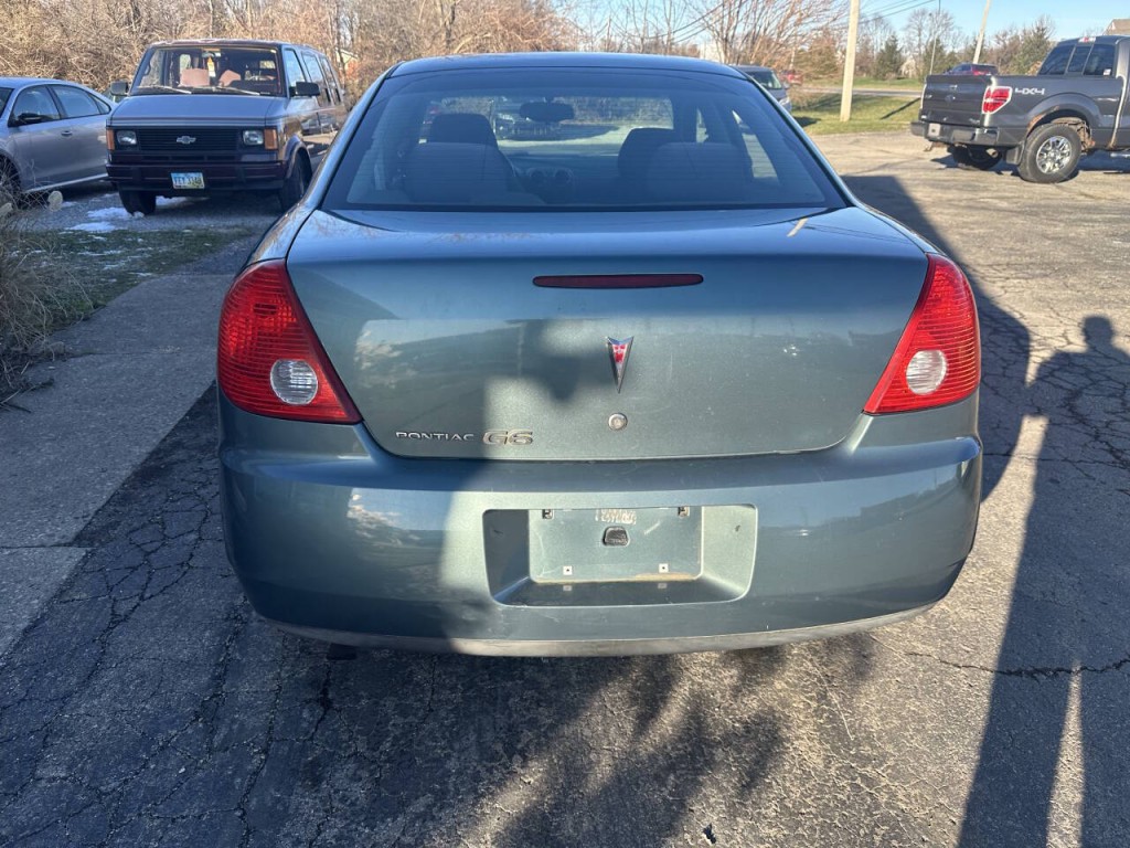 2009 Pontiac G6 Image 7