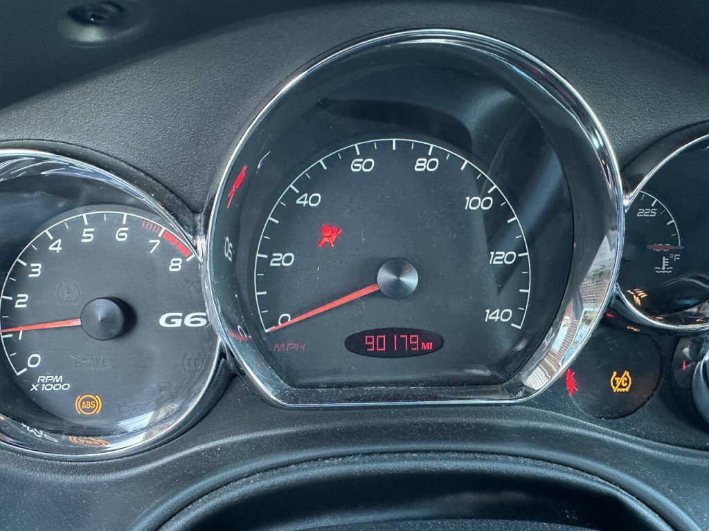 2009 Pontiac G6 Image 10