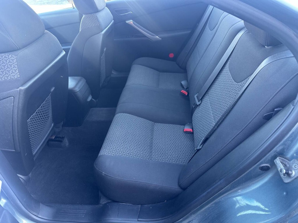 2009 Pontiac G6 Image 13