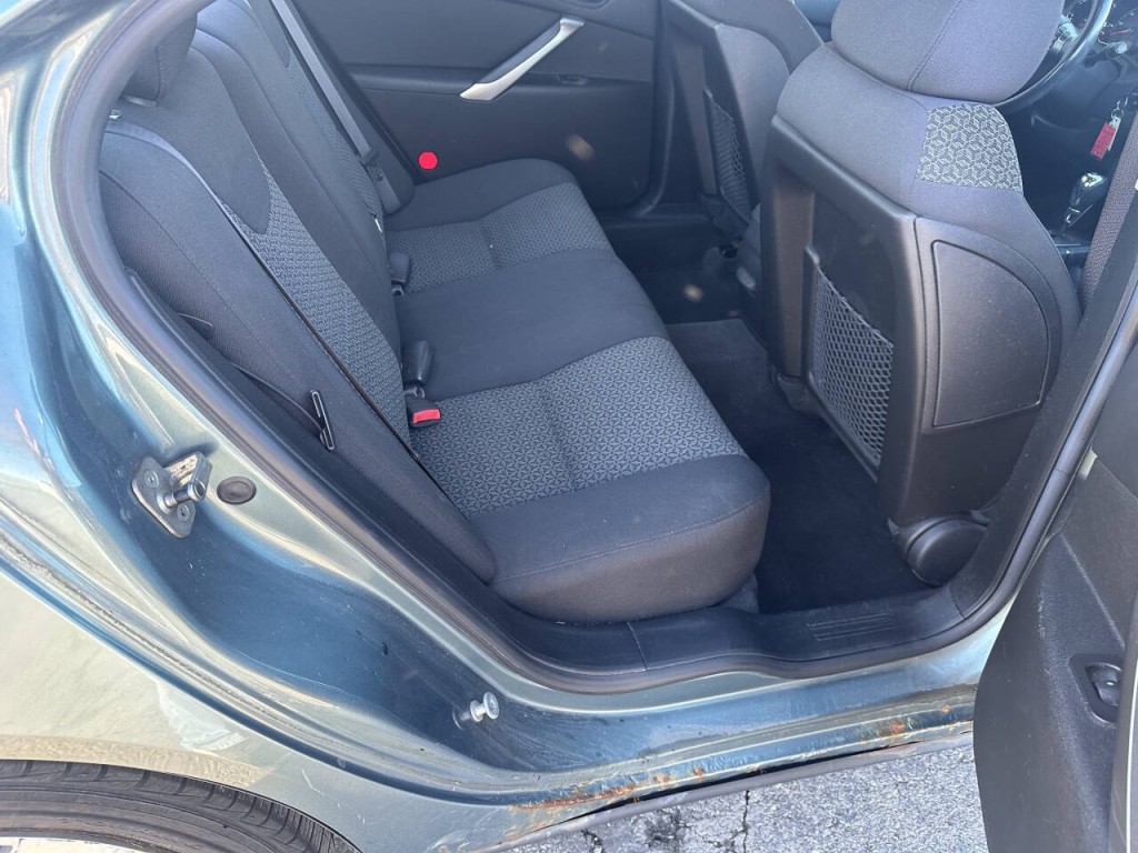 2009 Pontiac G6 Image 18