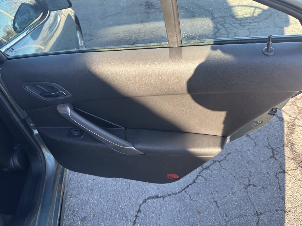 2009 Pontiac G6 Image 19