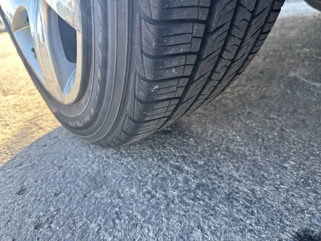 2009 Pontiac G6 Image 24