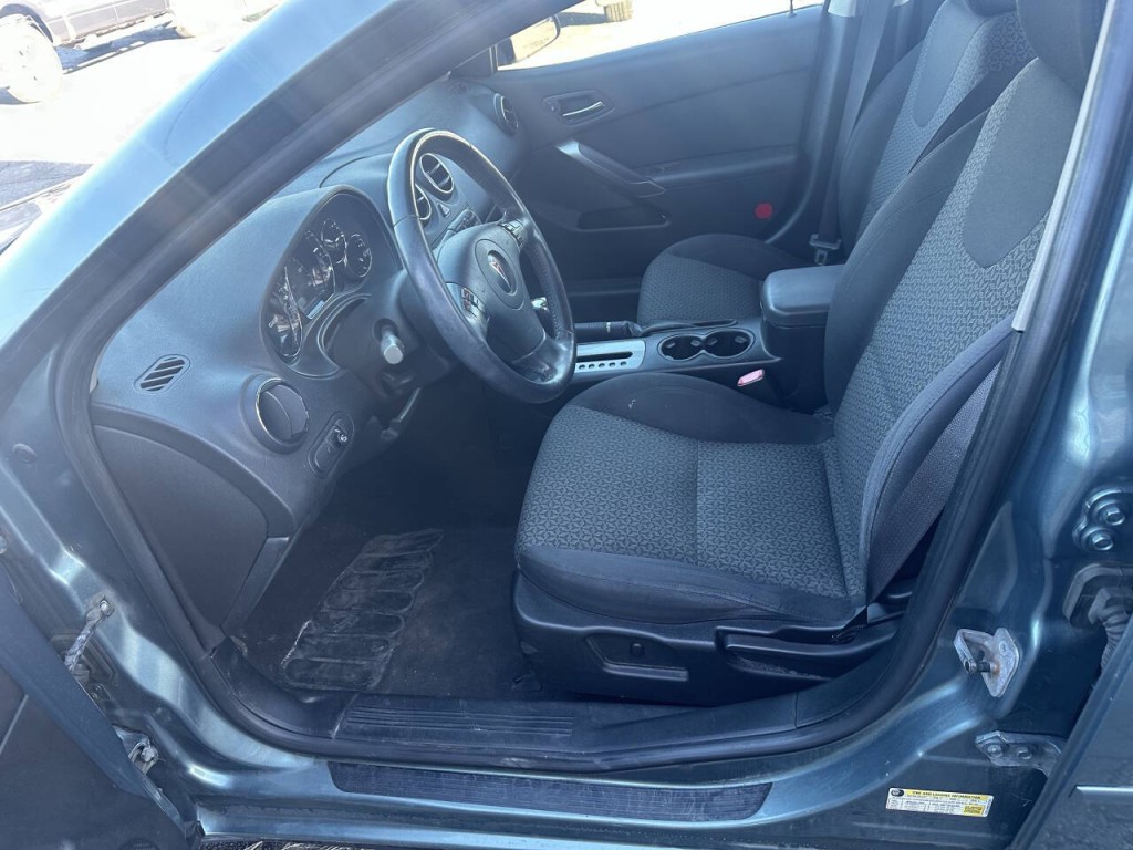 2009 Pontiac G6 Image 25