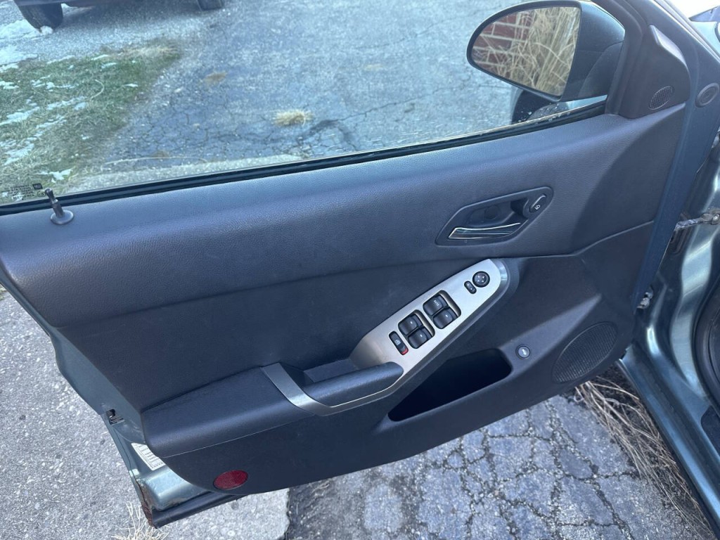 2009 Pontiac G6 Image 26