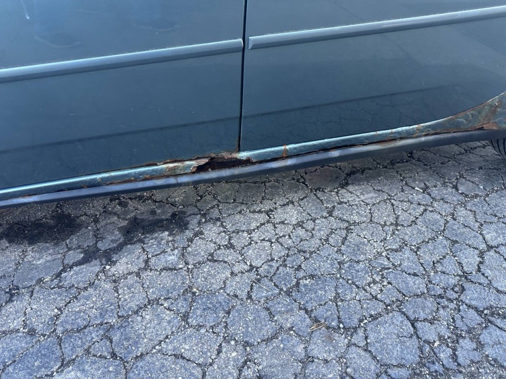 2009 Pontiac G6 Image 28