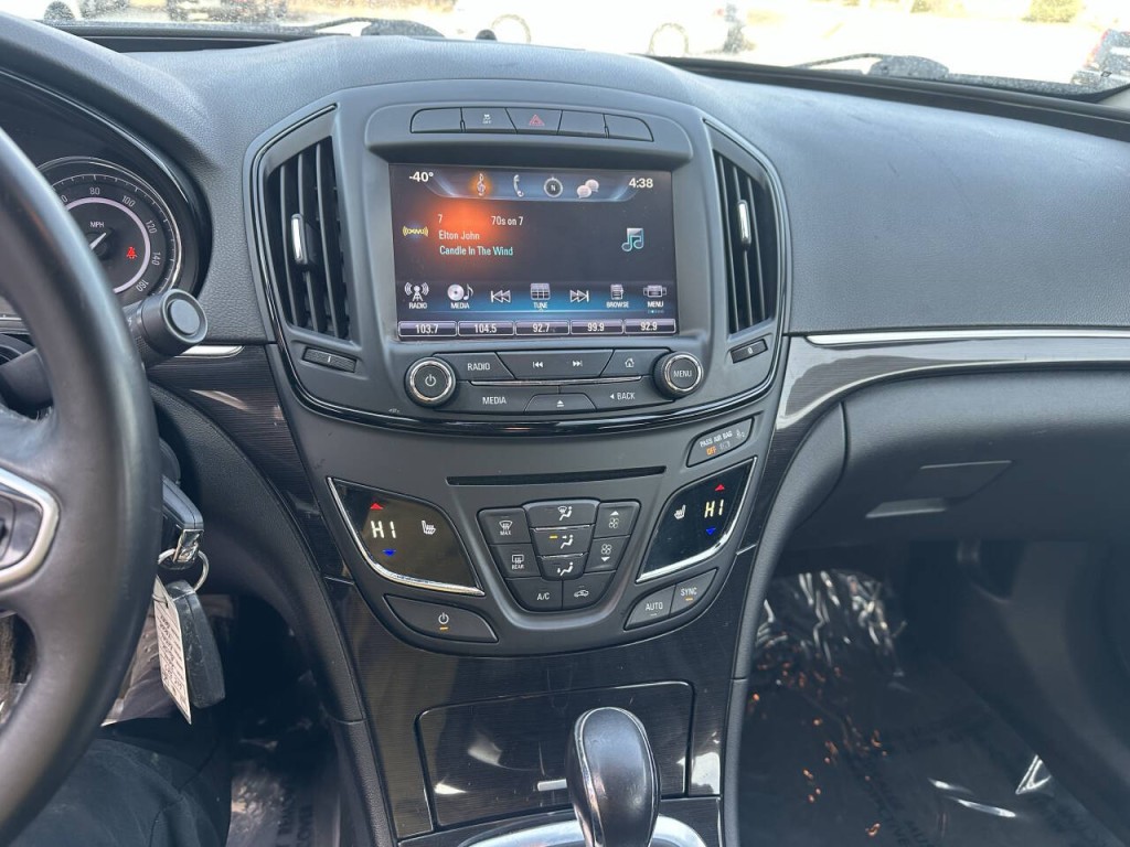 2016 Buick Regal Image 14
