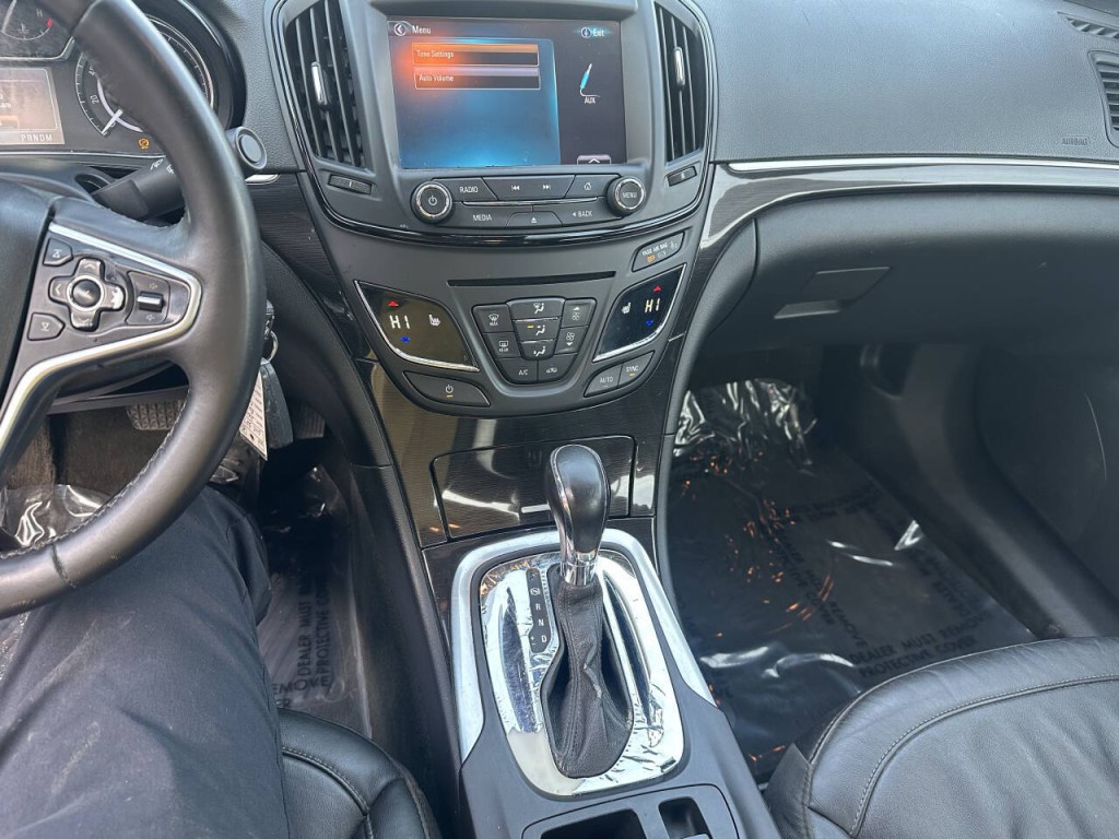 2016 Buick Regal Image 16