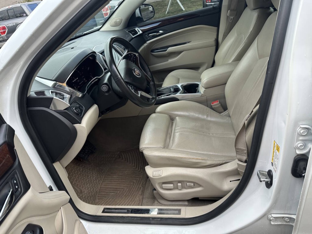 2013 Cadillac SRX Image 9