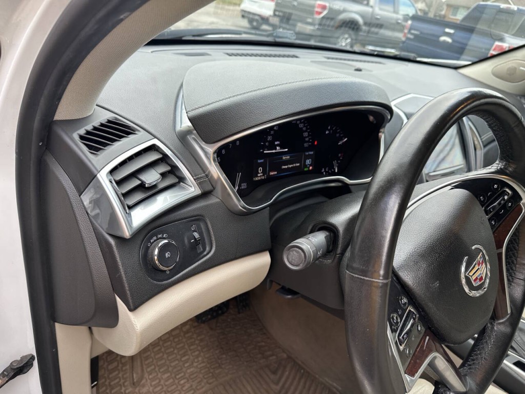 2013 Cadillac SRX Image 10