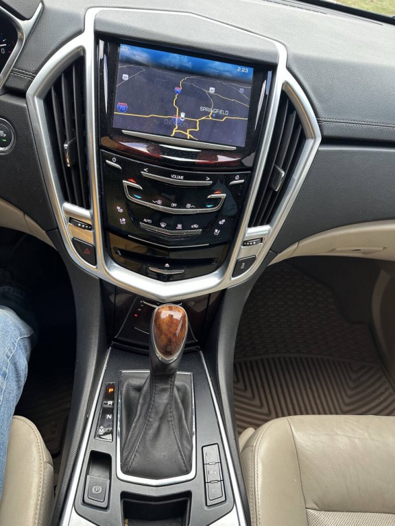 2013 Cadillac SRX Image 12