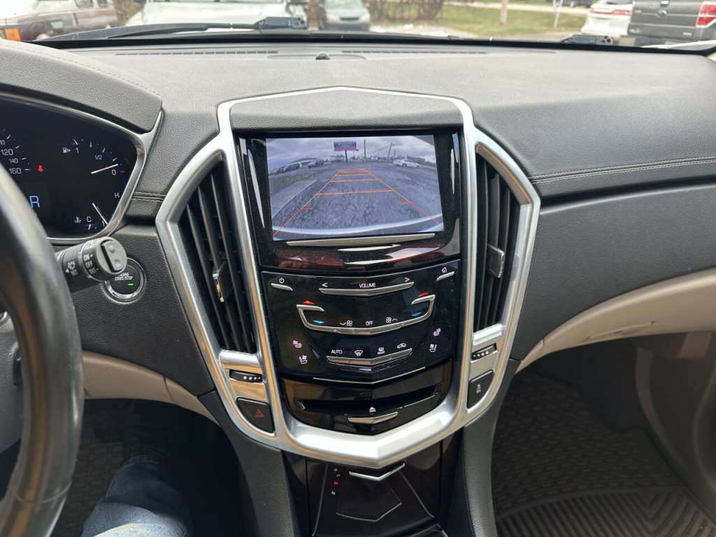 2013 Cadillac SRX Image 13