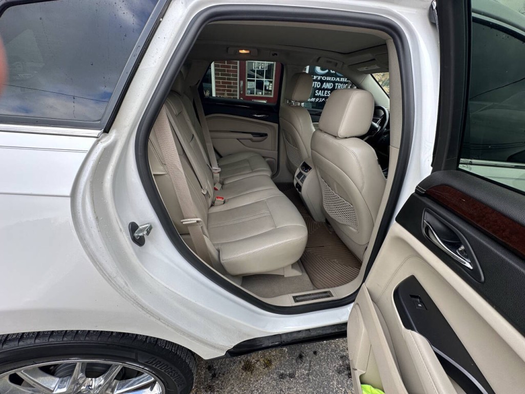 2013 Cadillac SRX Image 20