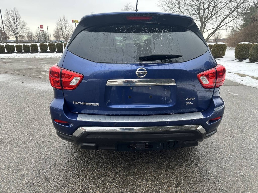 2017 Nissan Pathfinder Image 6