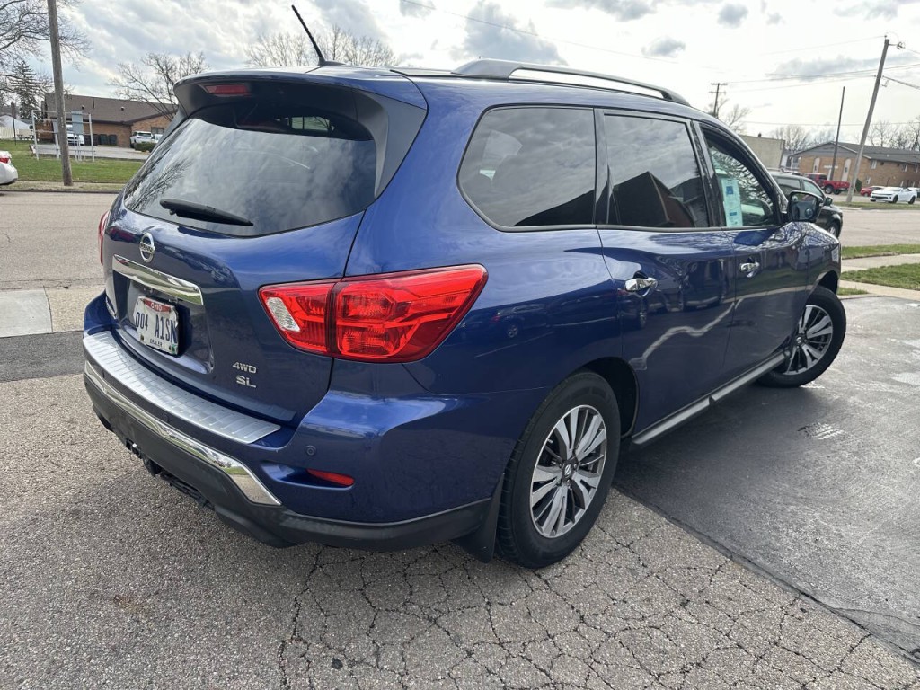 2017 Nissan Pathfinder Image 8