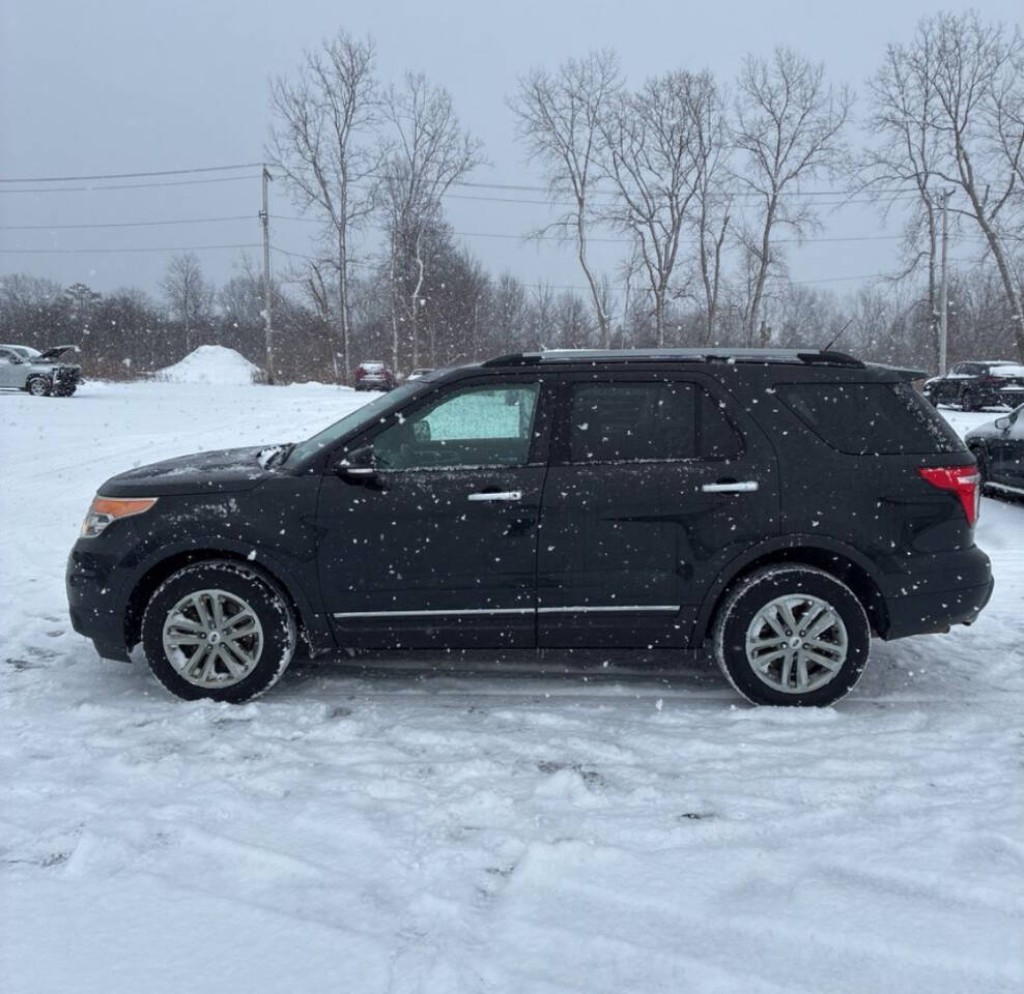 2014 Ford Explorer Image 1