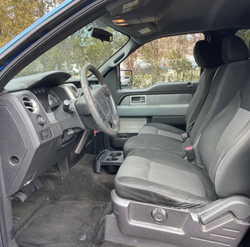 2011 Ford F-150 Image 2