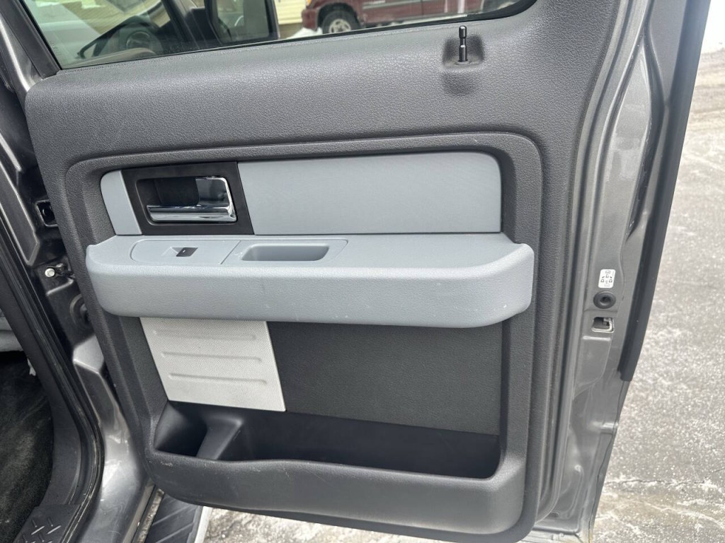 2013 Ford F-150 Image 25