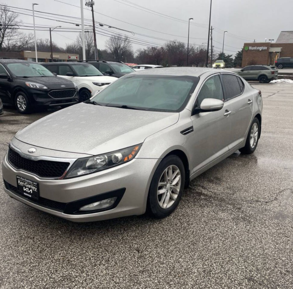2013 Kia Optima Image 1