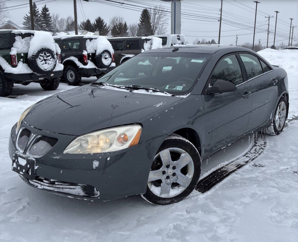 2009 Pontiac G6 Image 1