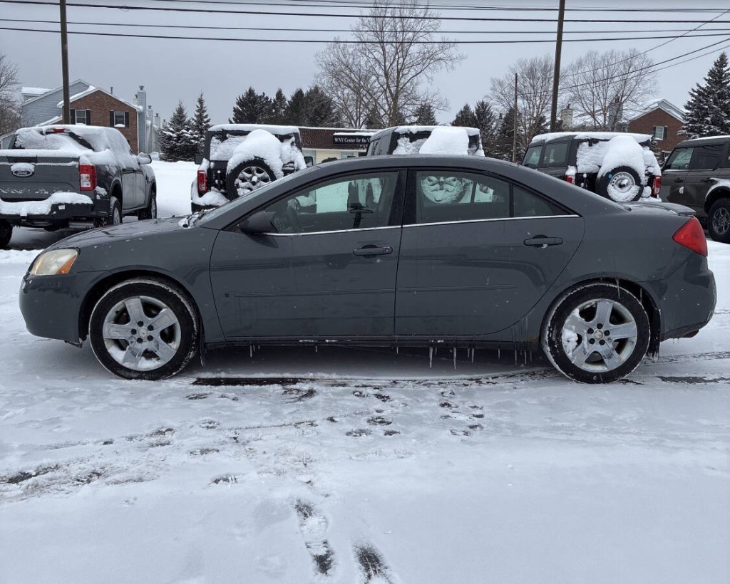 2009 Pontiac G6 Image 4