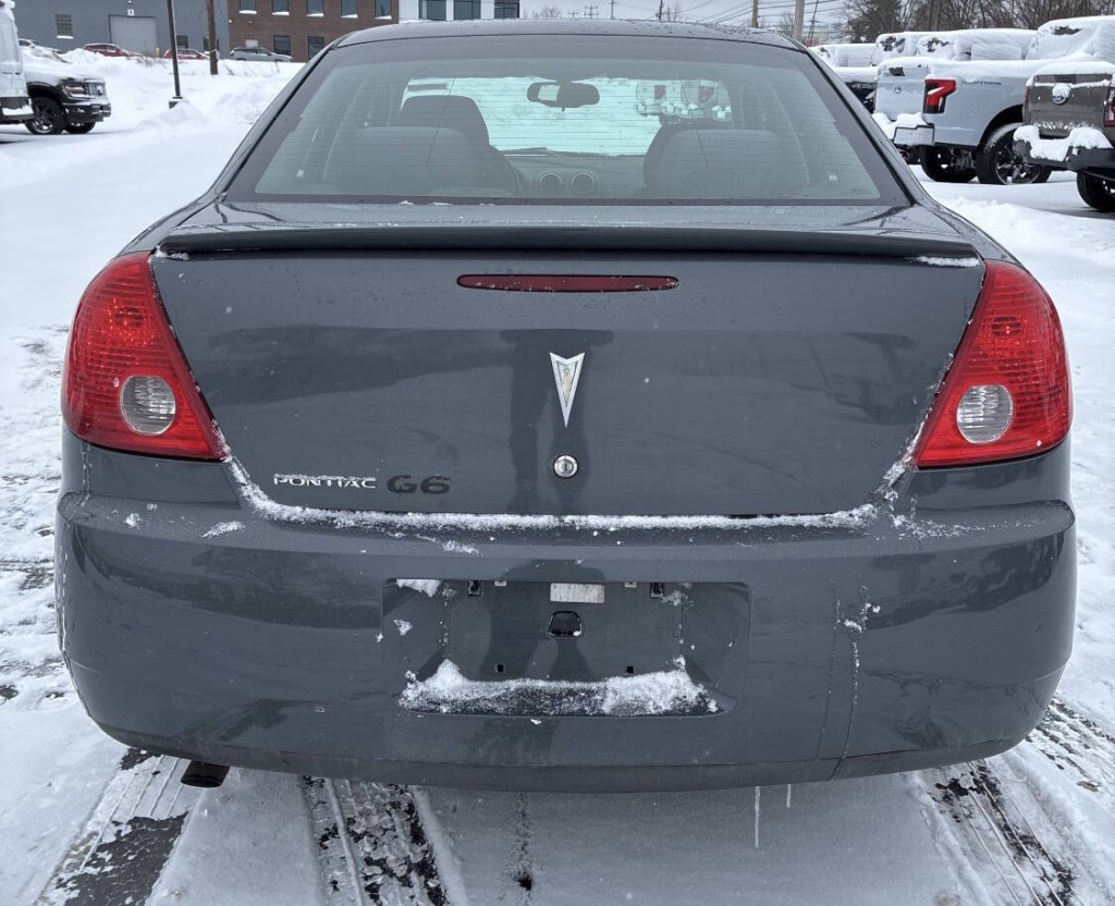 2009 Pontiac G6 Image 6