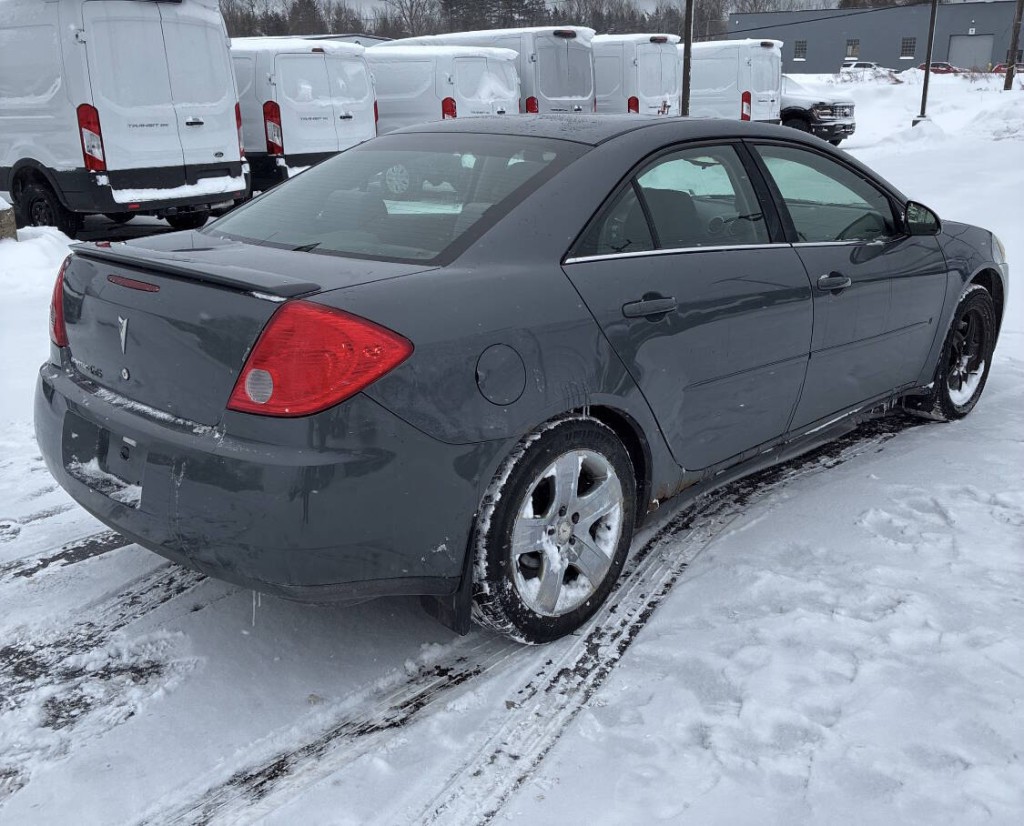 2009 Pontiac G6 Image 7
