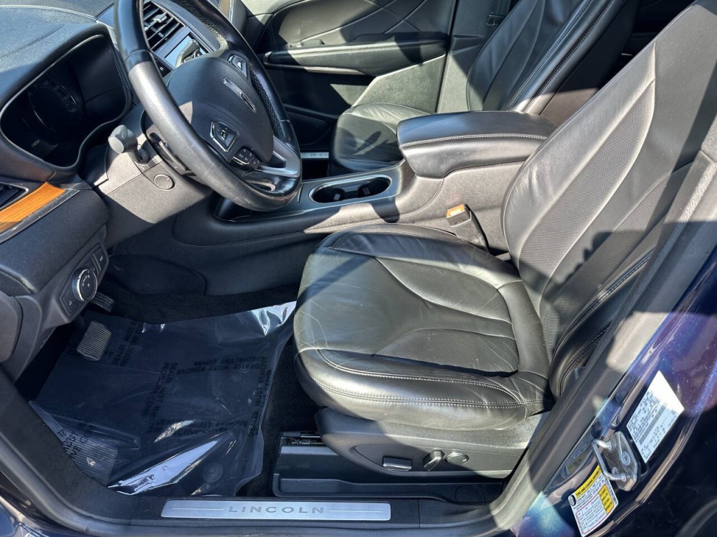 2014 Lincoln MKZ Image 12