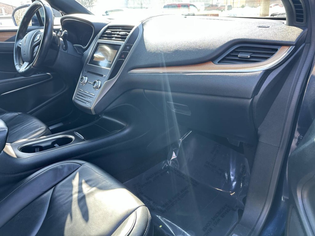 2014 Lincoln MKZ Image 18