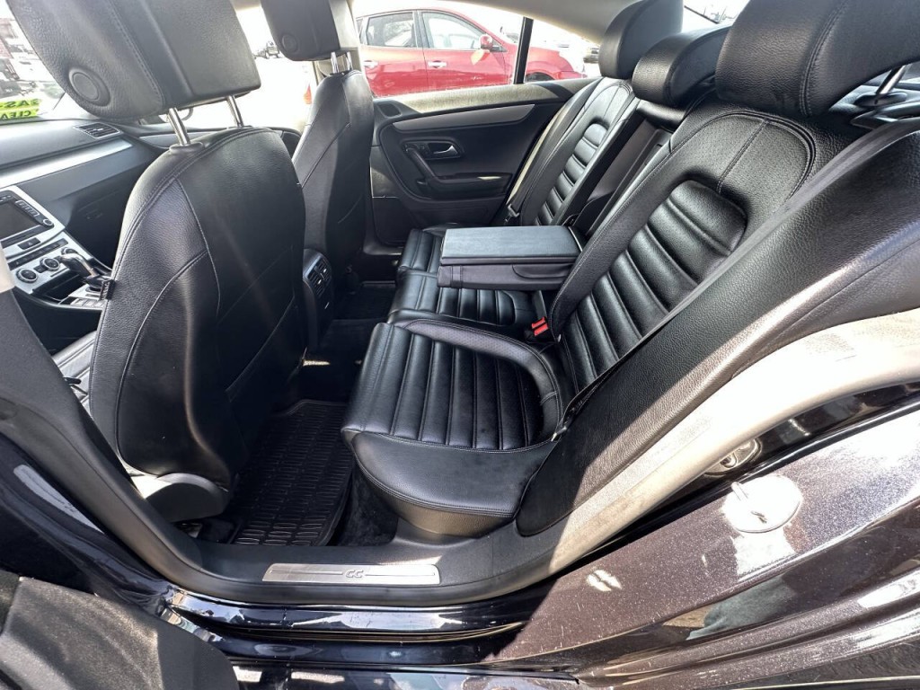 2013 Volkswagen CC Image 16