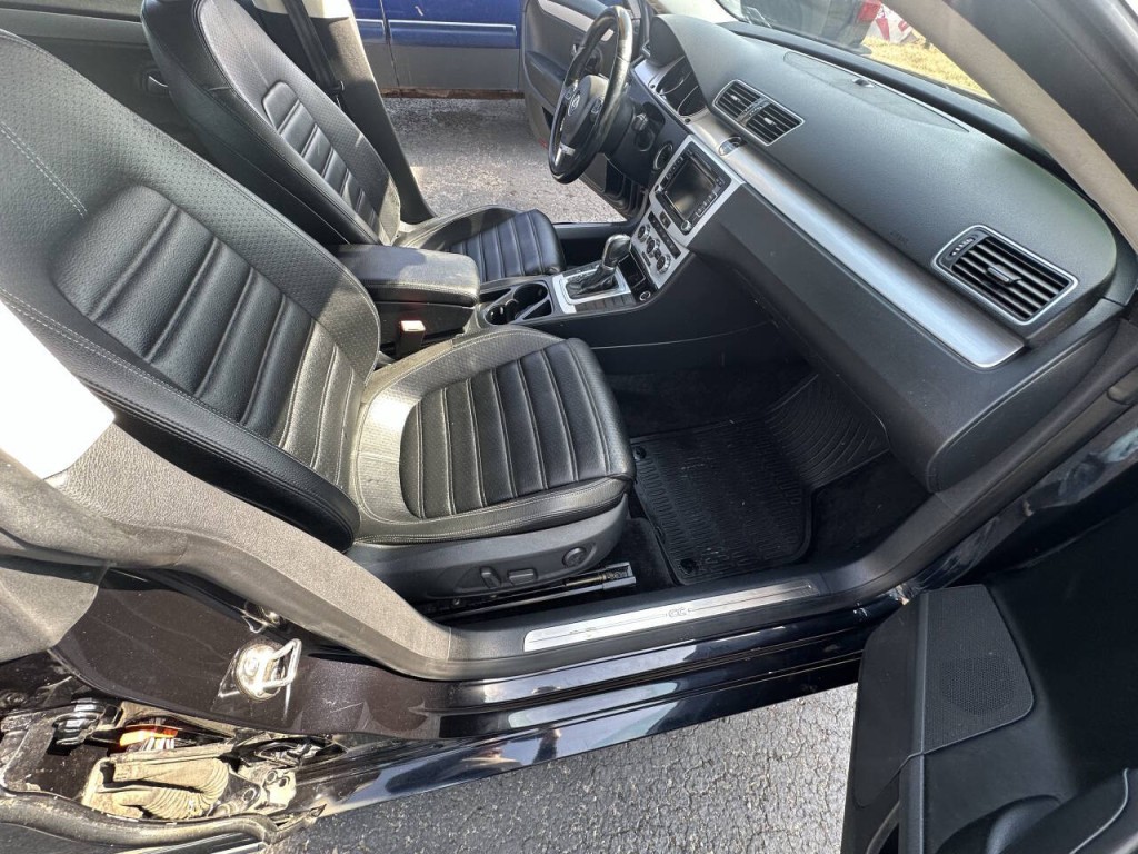 2013 Volkswagen CC Image 19