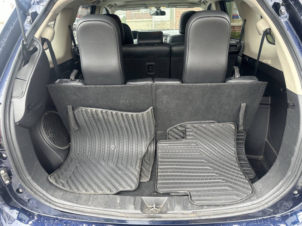 2016 Mitsubishi Outlander Image 20