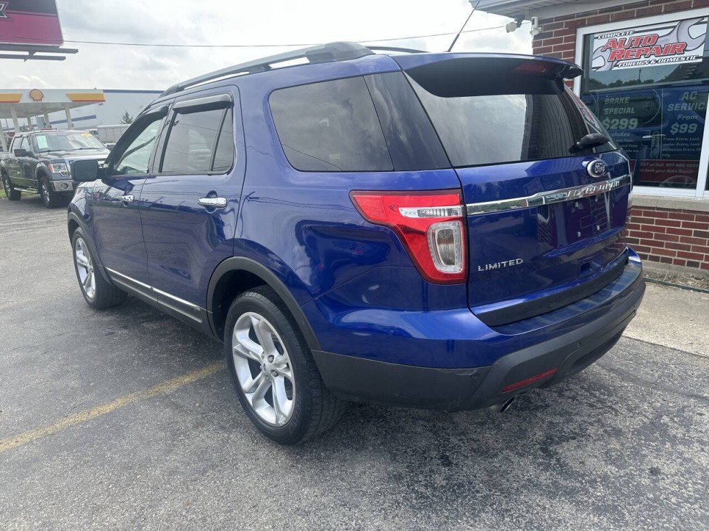 2013 Ford Explorer Image 8