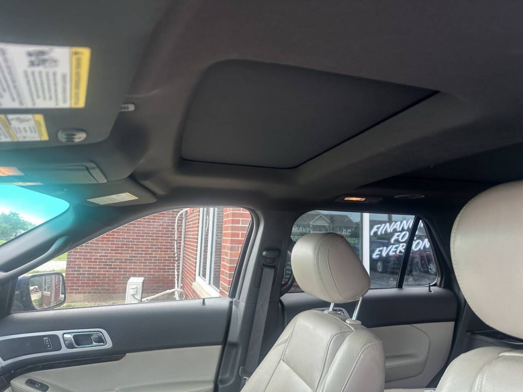 2013 Ford Explorer Image 14