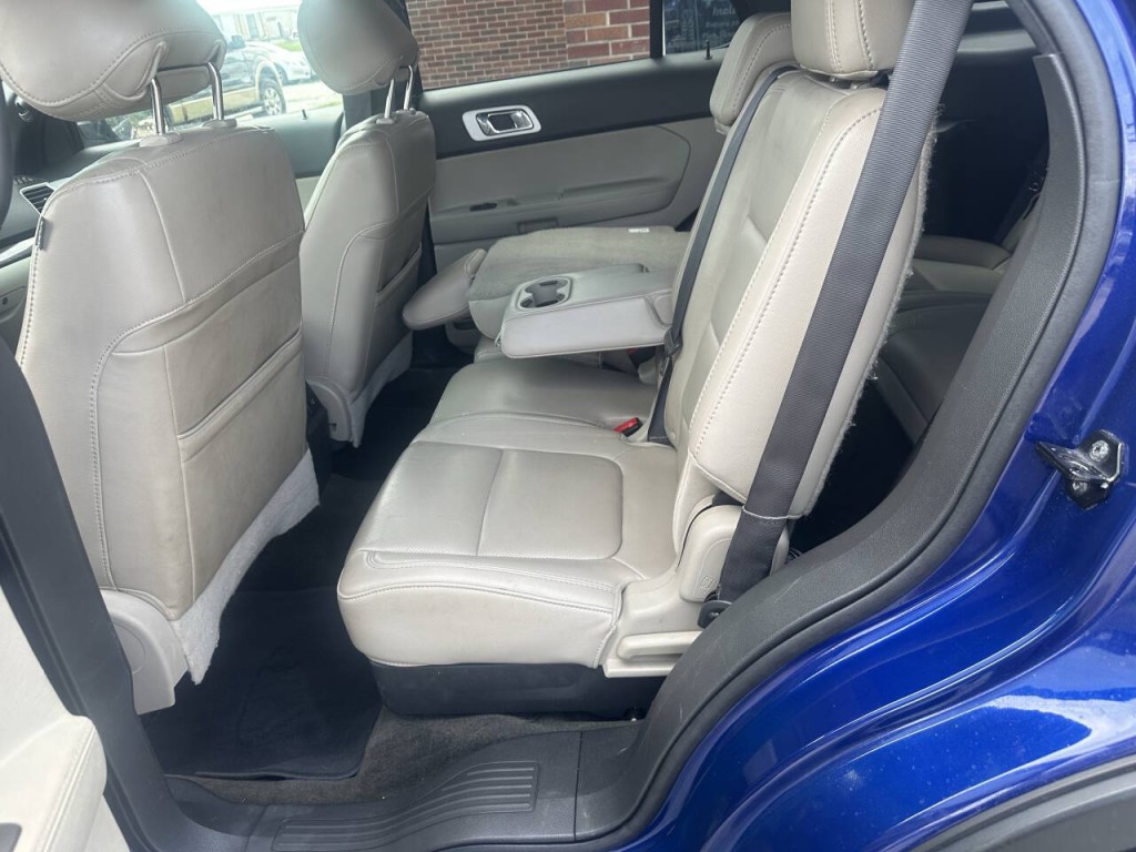 2013 Ford Explorer Image 16