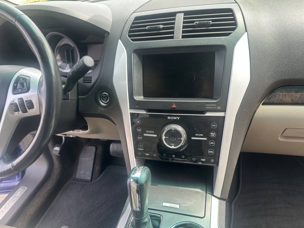 2013 Ford Explorer Image 23