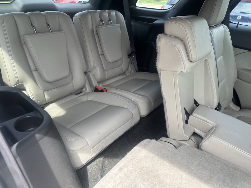 2013 Ford Explorer Image 26