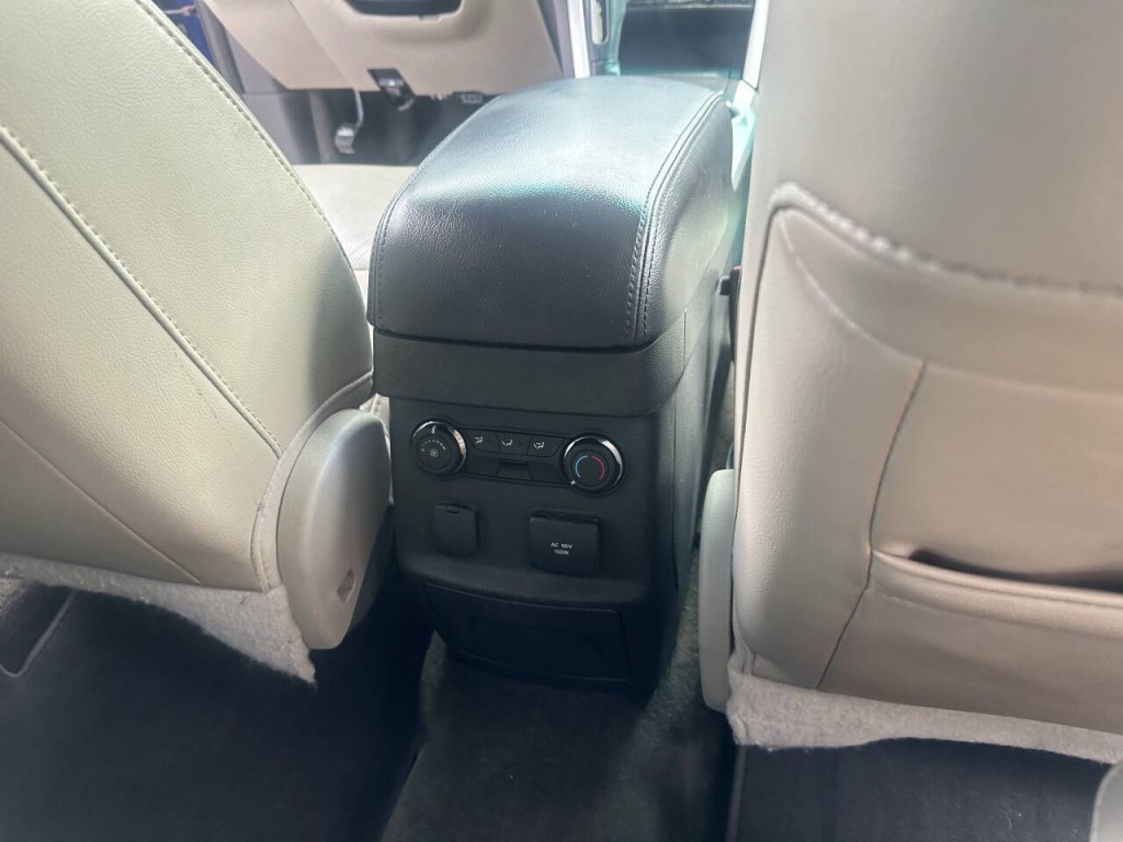 2013 Ford Explorer Image 27
