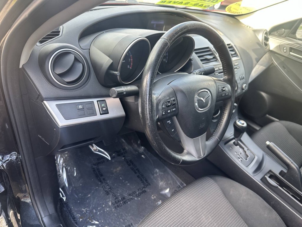 2012 Mazda Mazda3 Image 12