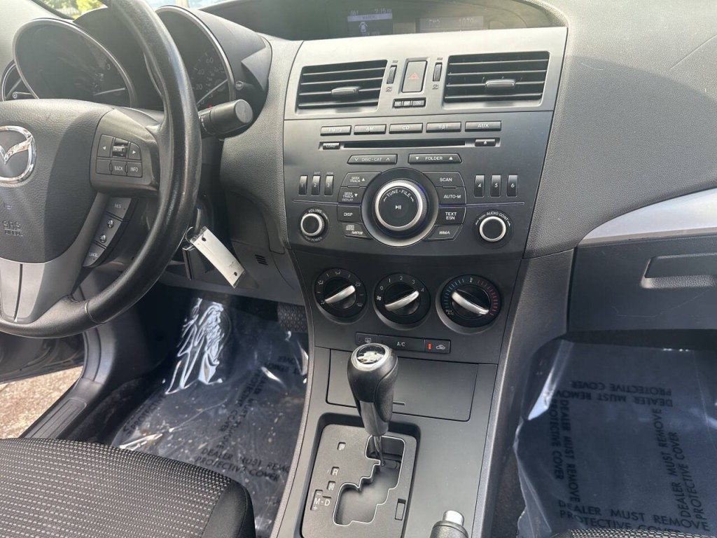 2012 Mazda Mazda3 Image 19