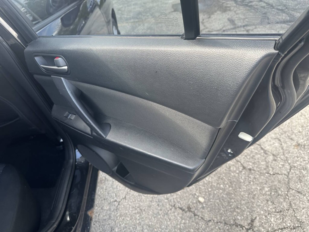 2012 Mazda Mazda3 Image 22