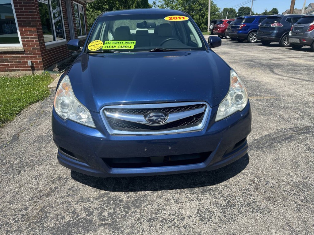 2011 Subaru Legacy Image 2