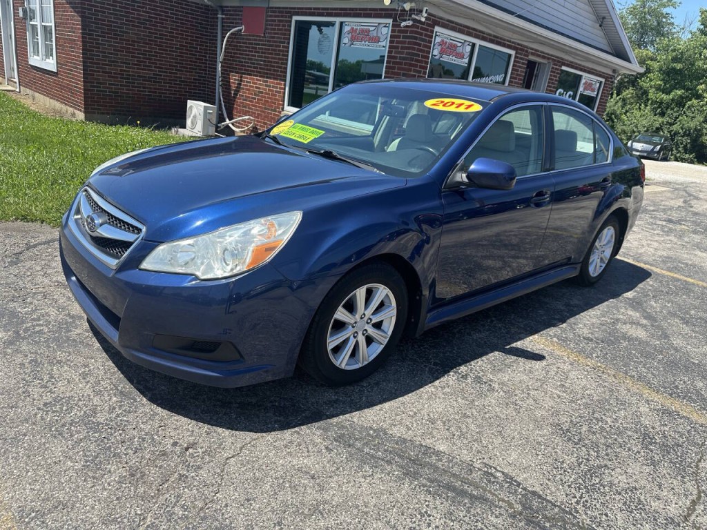 2011 Subaru Legacy Image 3