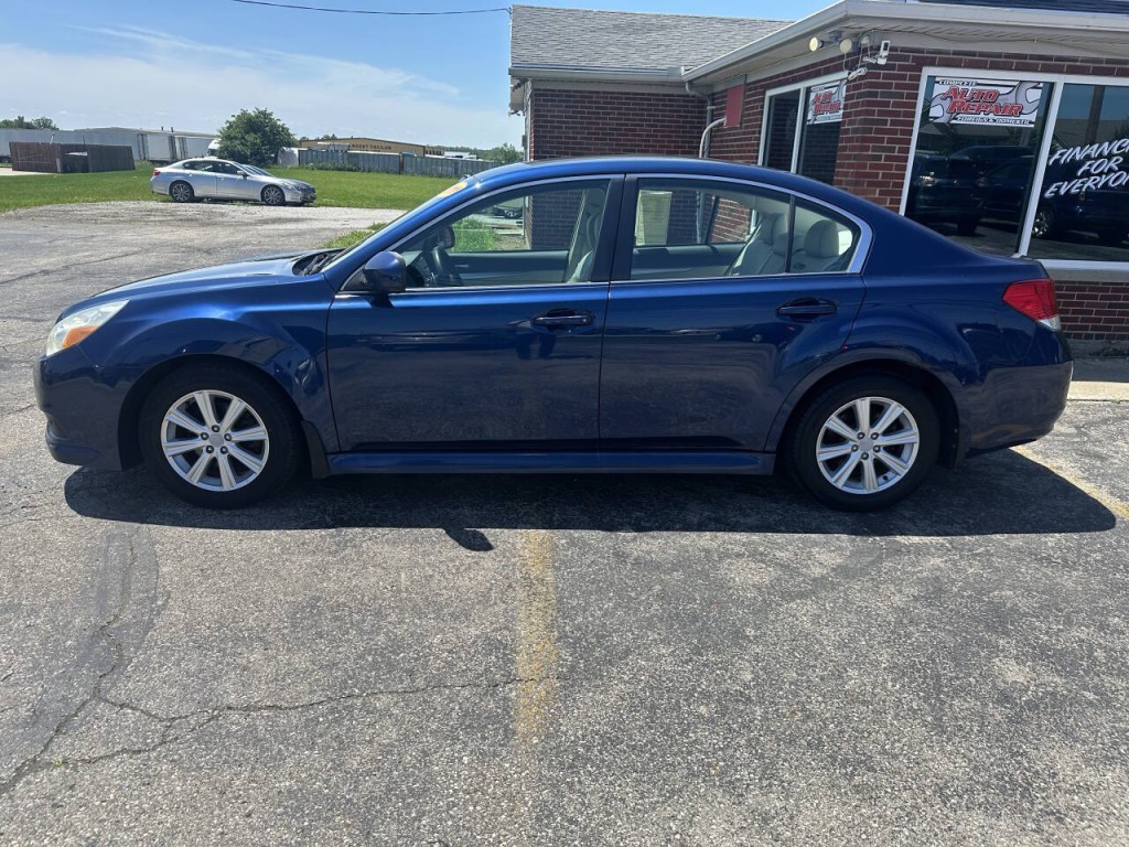 2011 Subaru Legacy Image 5