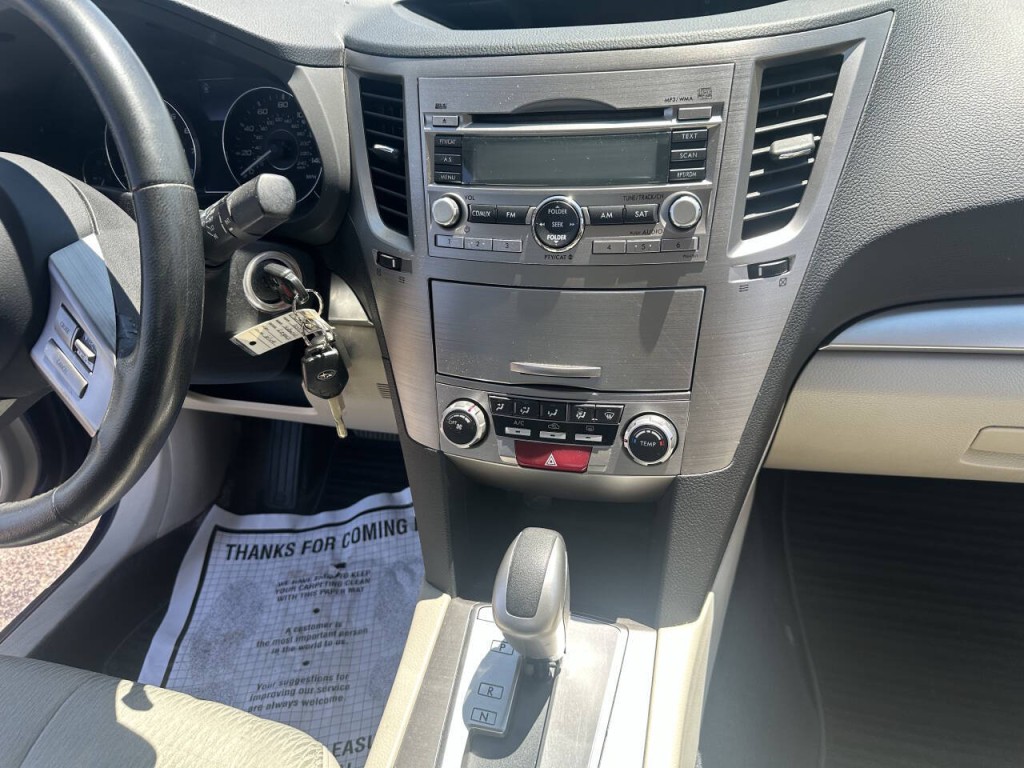 2011 Subaru Legacy Image 15