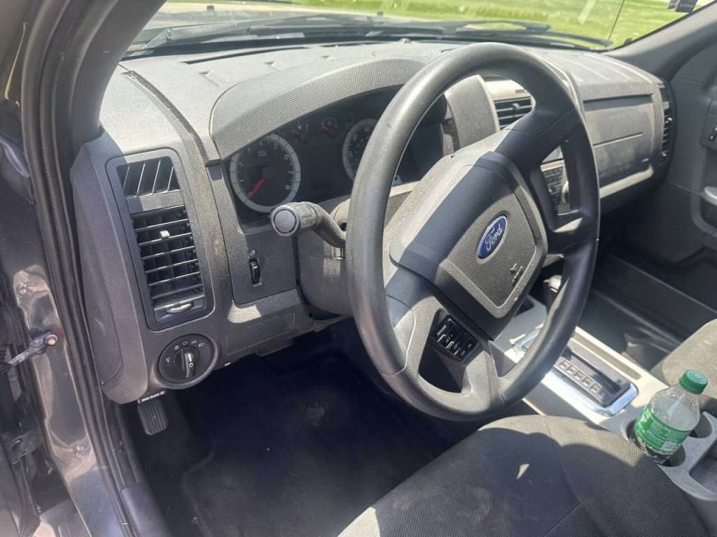 2008 Ford Escape Image 9