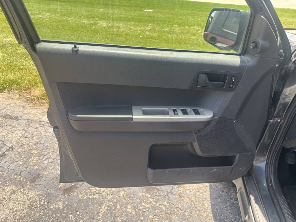 2008 Ford Escape Image 10