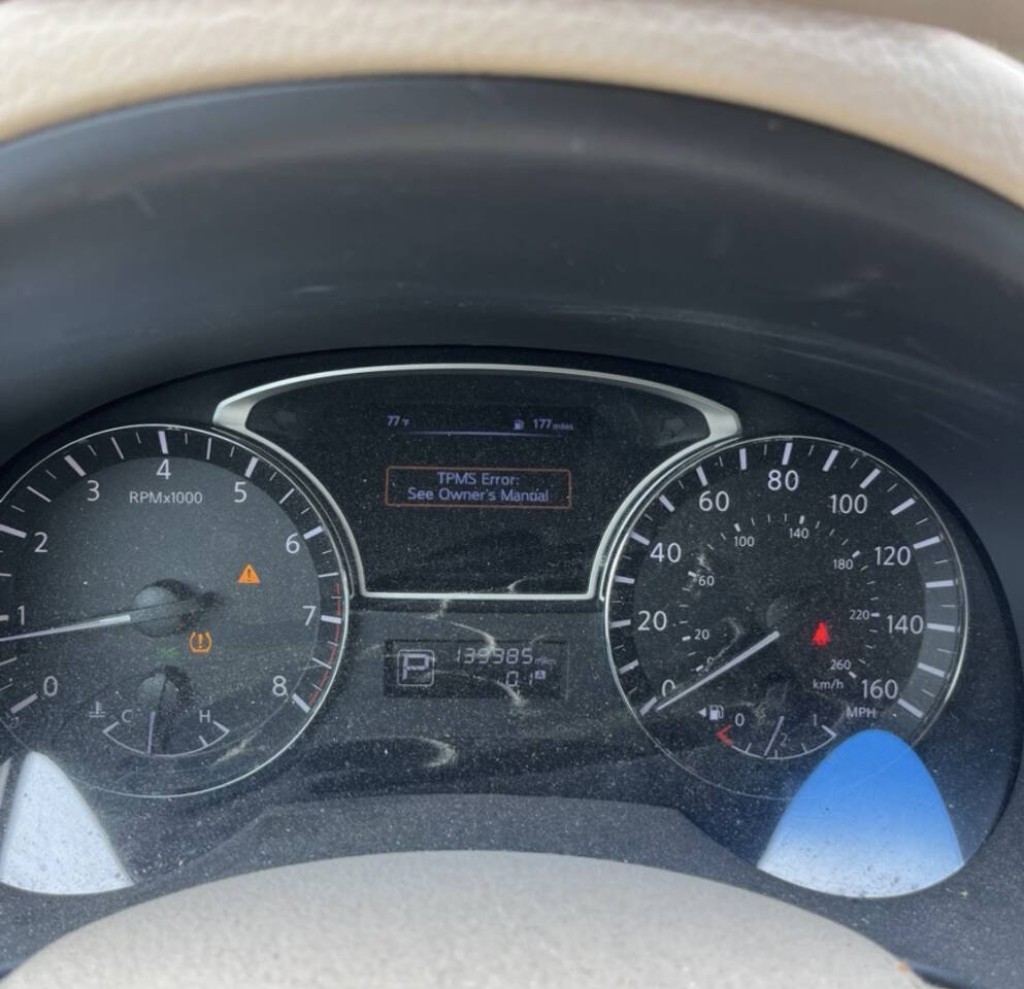 2015 Nissan Altima Image 16