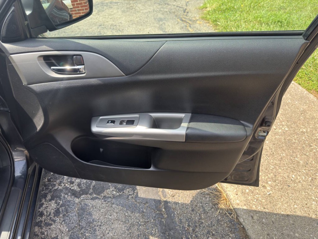 2010 Subaru Impreza Image 23