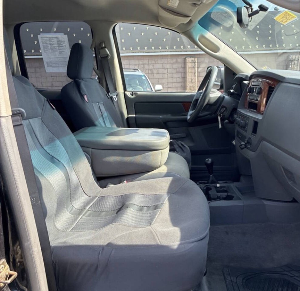 2006 Dodge Ram 2500 Image 3