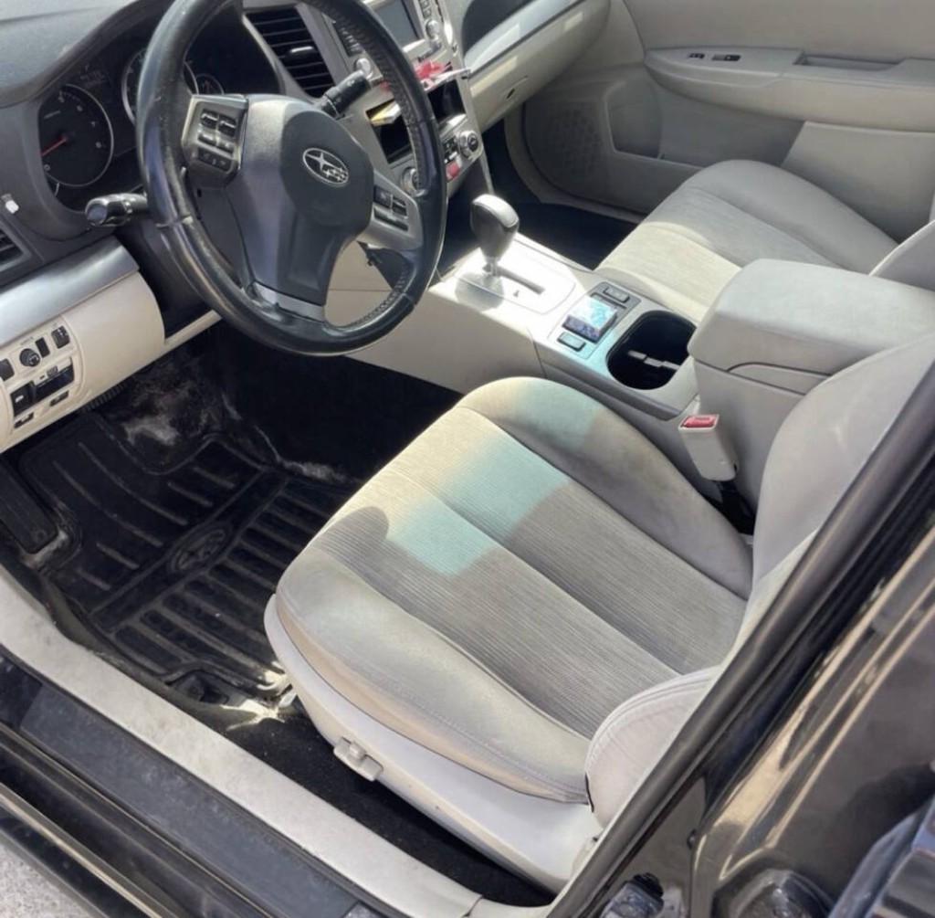 2014 Subaru Legacy Image 3